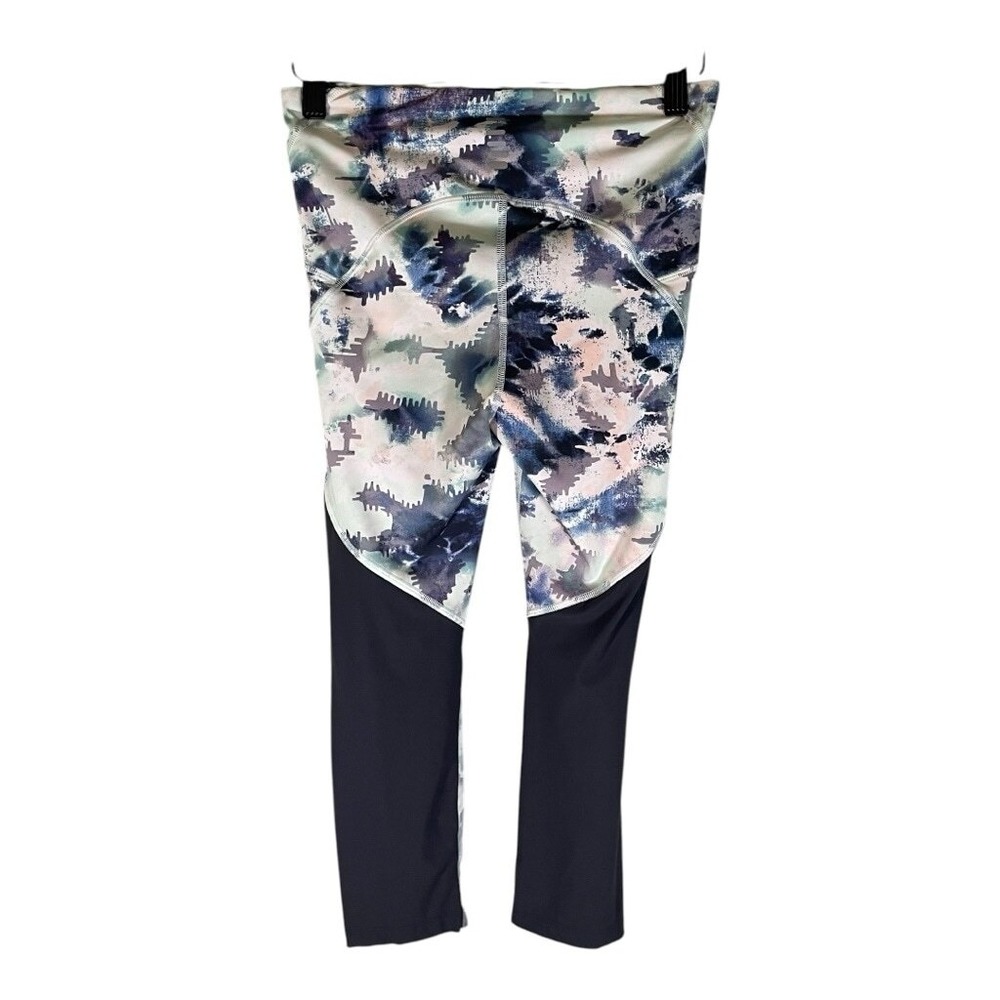 Under Armour Leggings Multi Color Purple/Blue,etc. Size Small Jrs. Looks perfect
